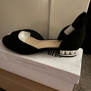 Dream Pairs Black Flats with Pearl Accent Heel